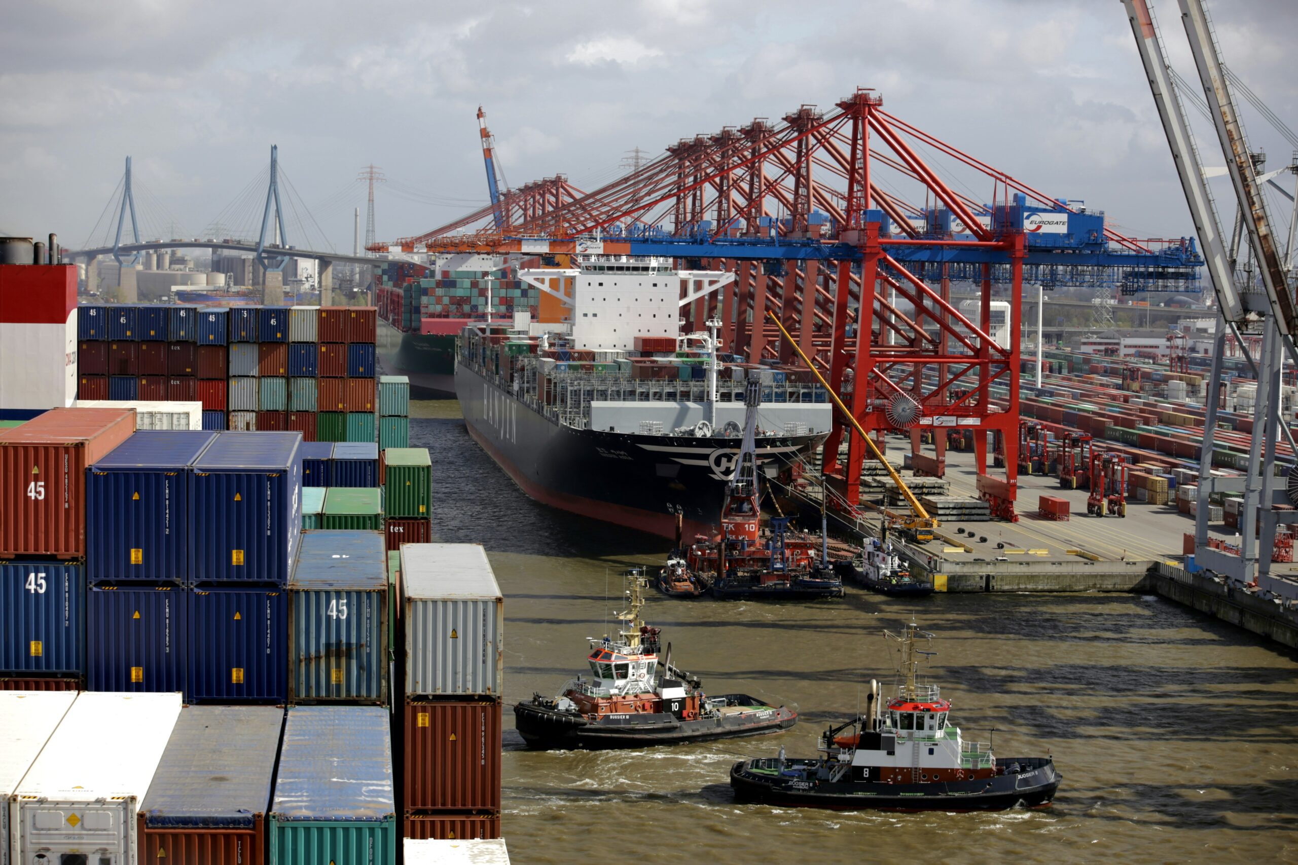 A harbor full of containers